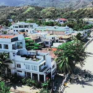 Casa Marco Suites Puerto Galera Powered By Cocotel